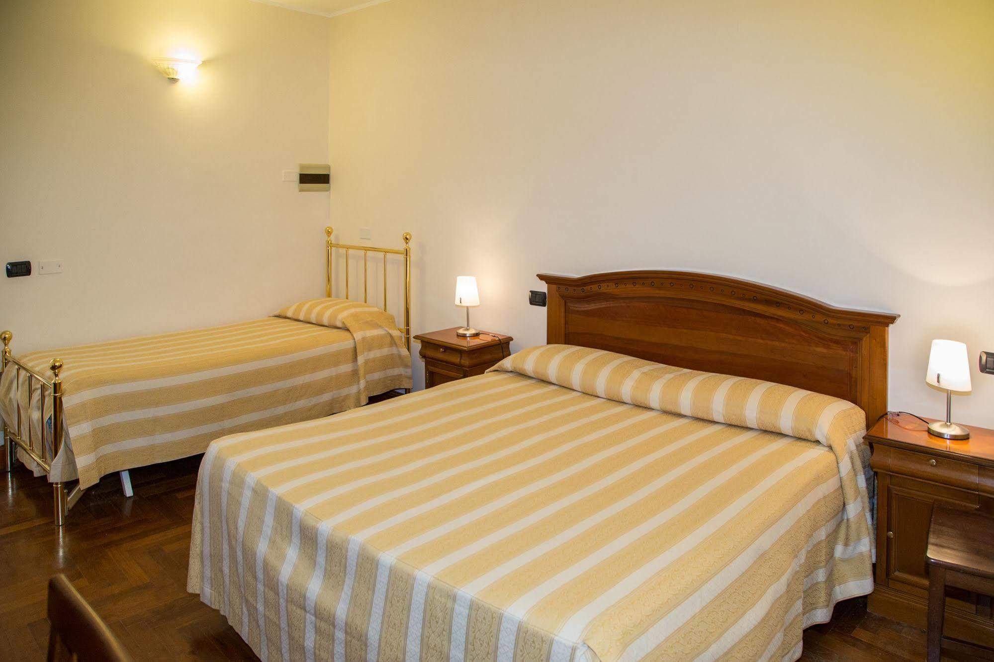 Residence Acropoli Syracuse Bagian luar foto