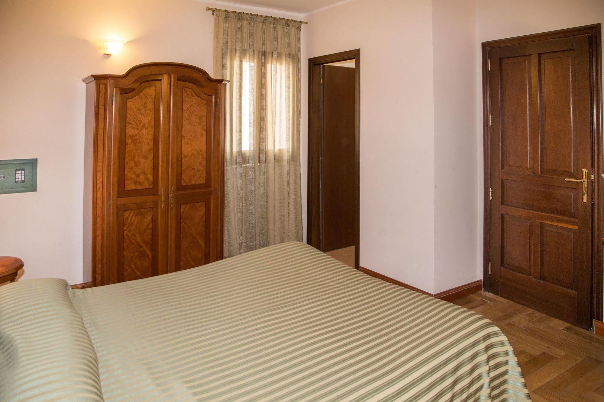 Residence Acropoli Syracuse Bagian luar foto