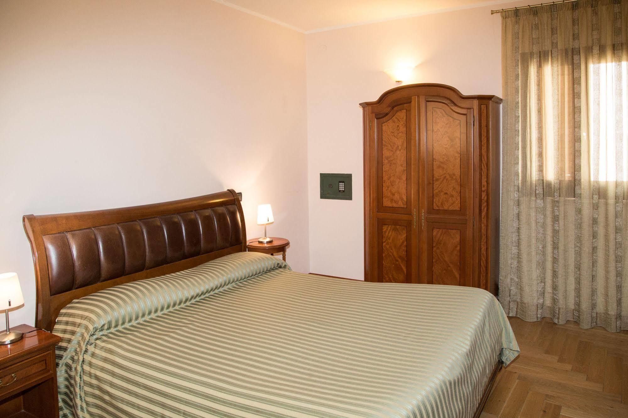 Residence Acropoli Syracuse Bagian luar foto