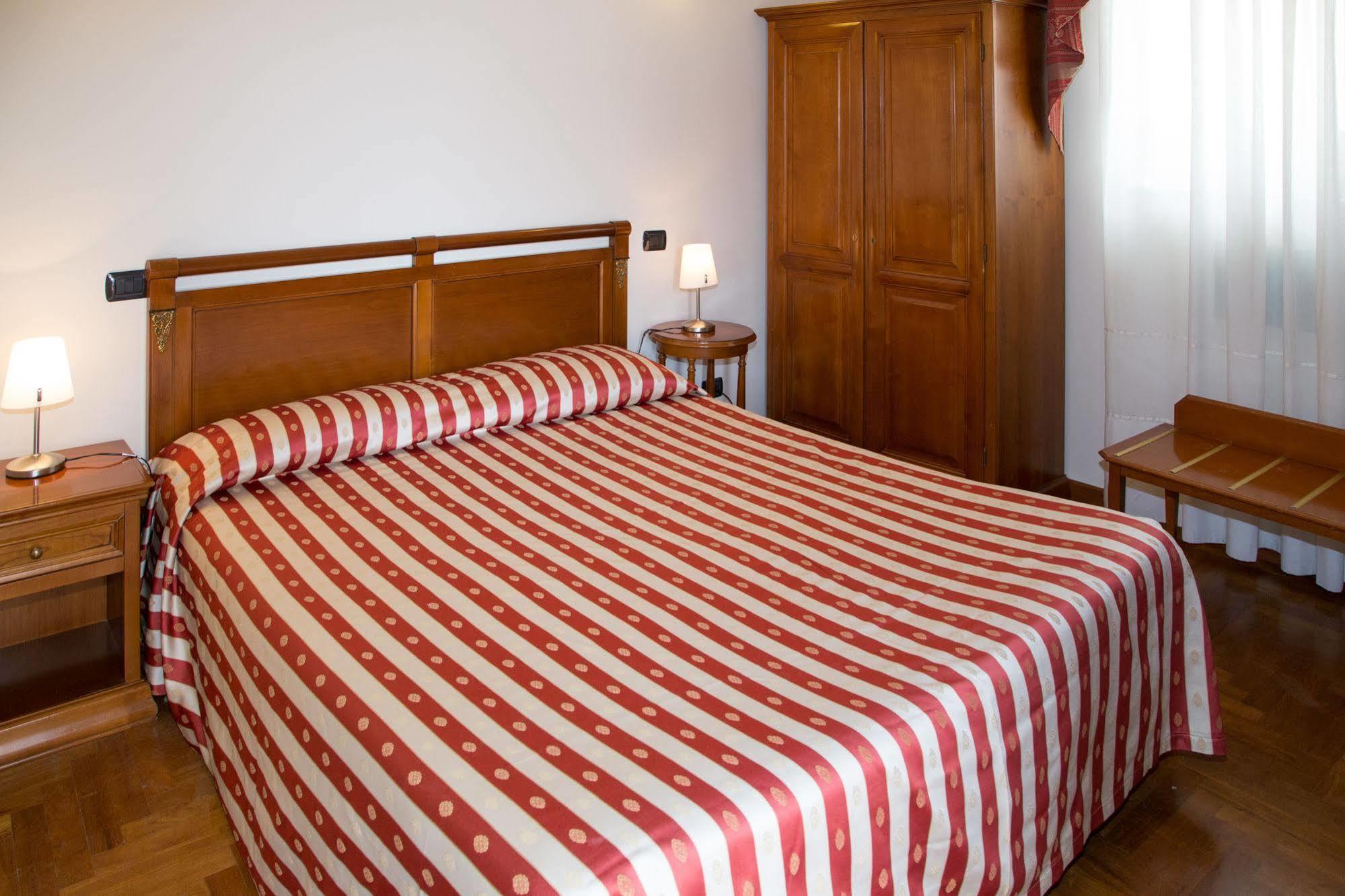 Residence Acropoli Syracuse Bagian luar foto