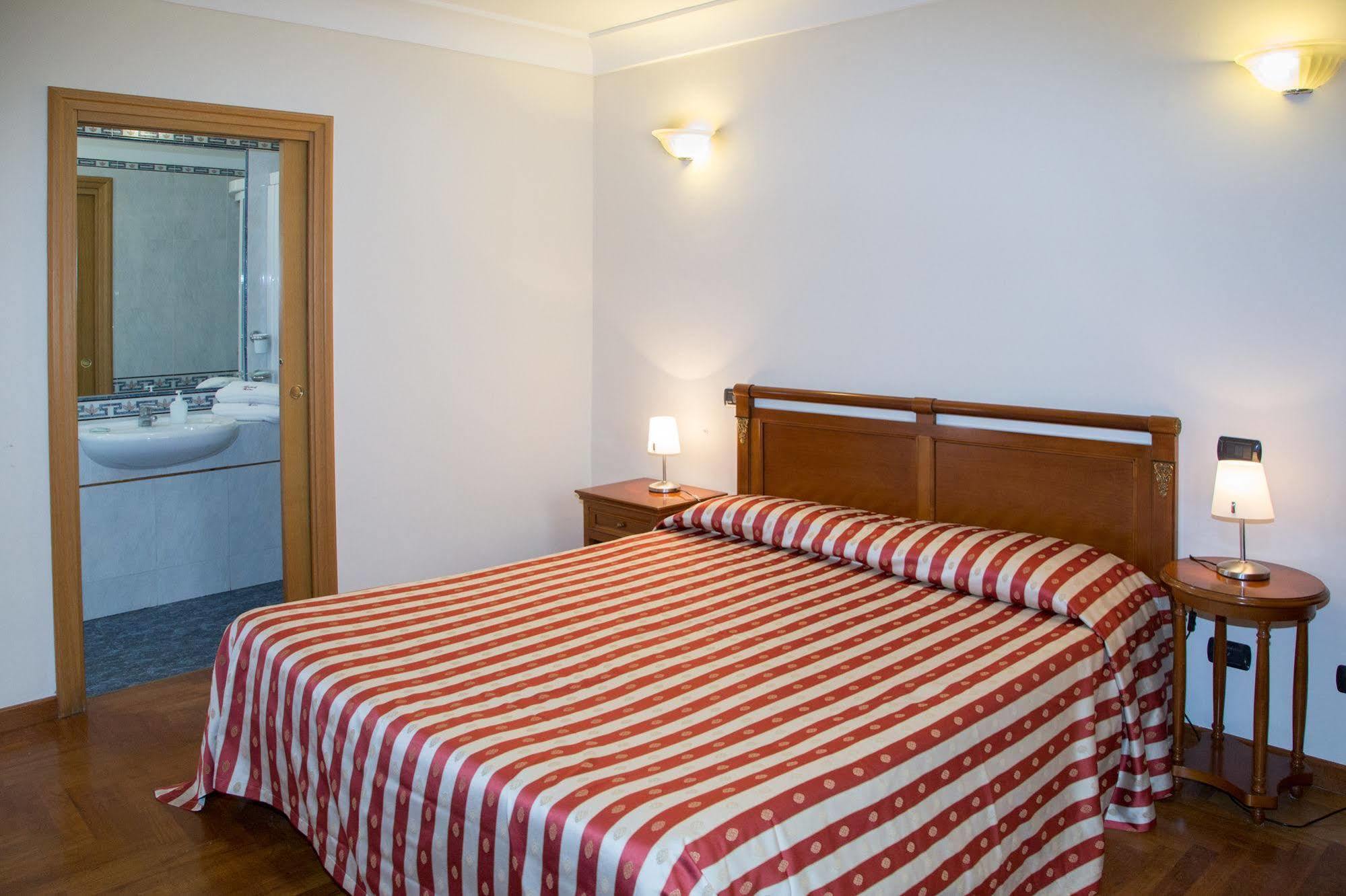 Residence Acropoli Syracuse Bagian luar foto