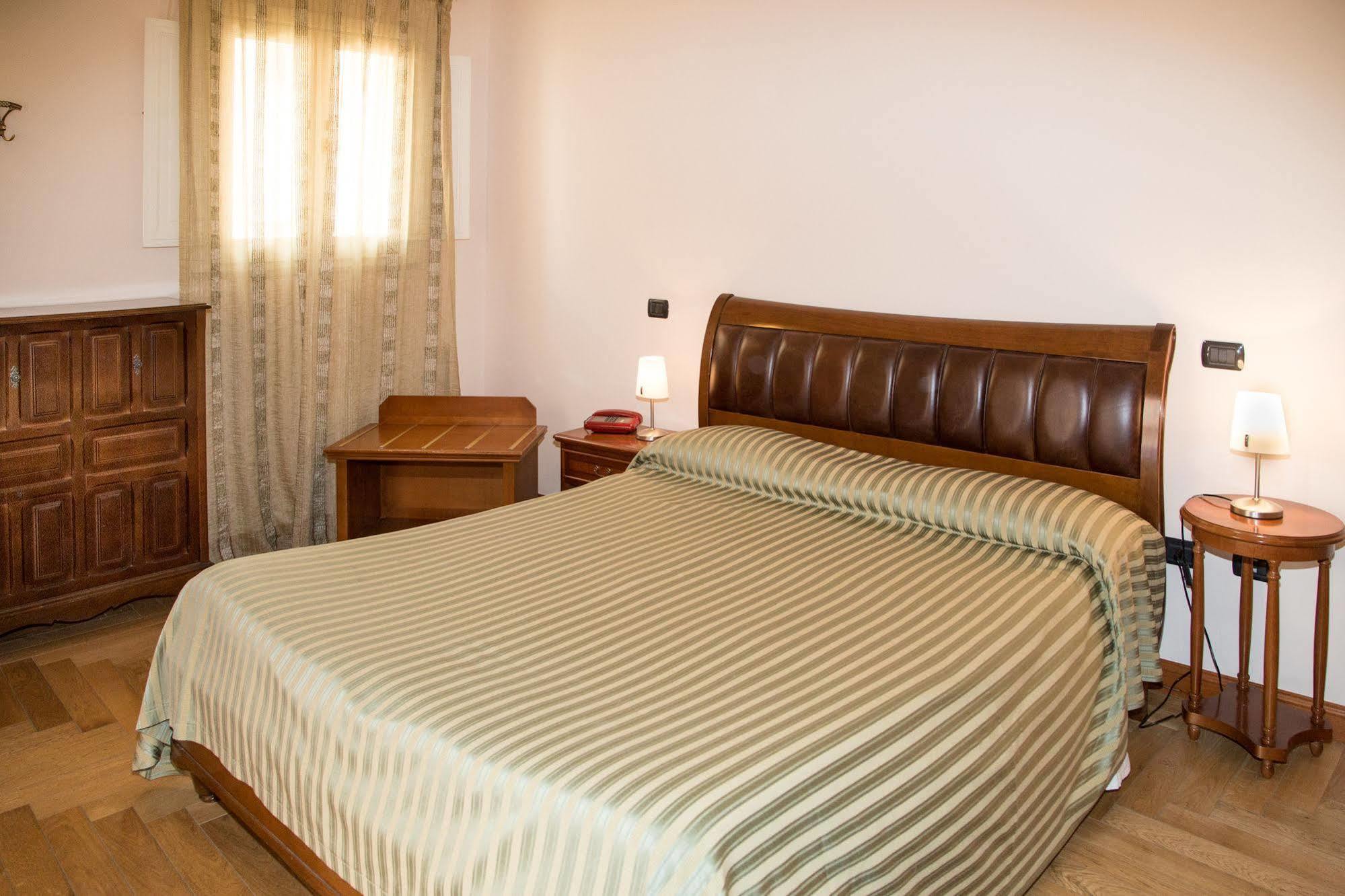 Residence Acropoli Syracuse Bagian luar foto